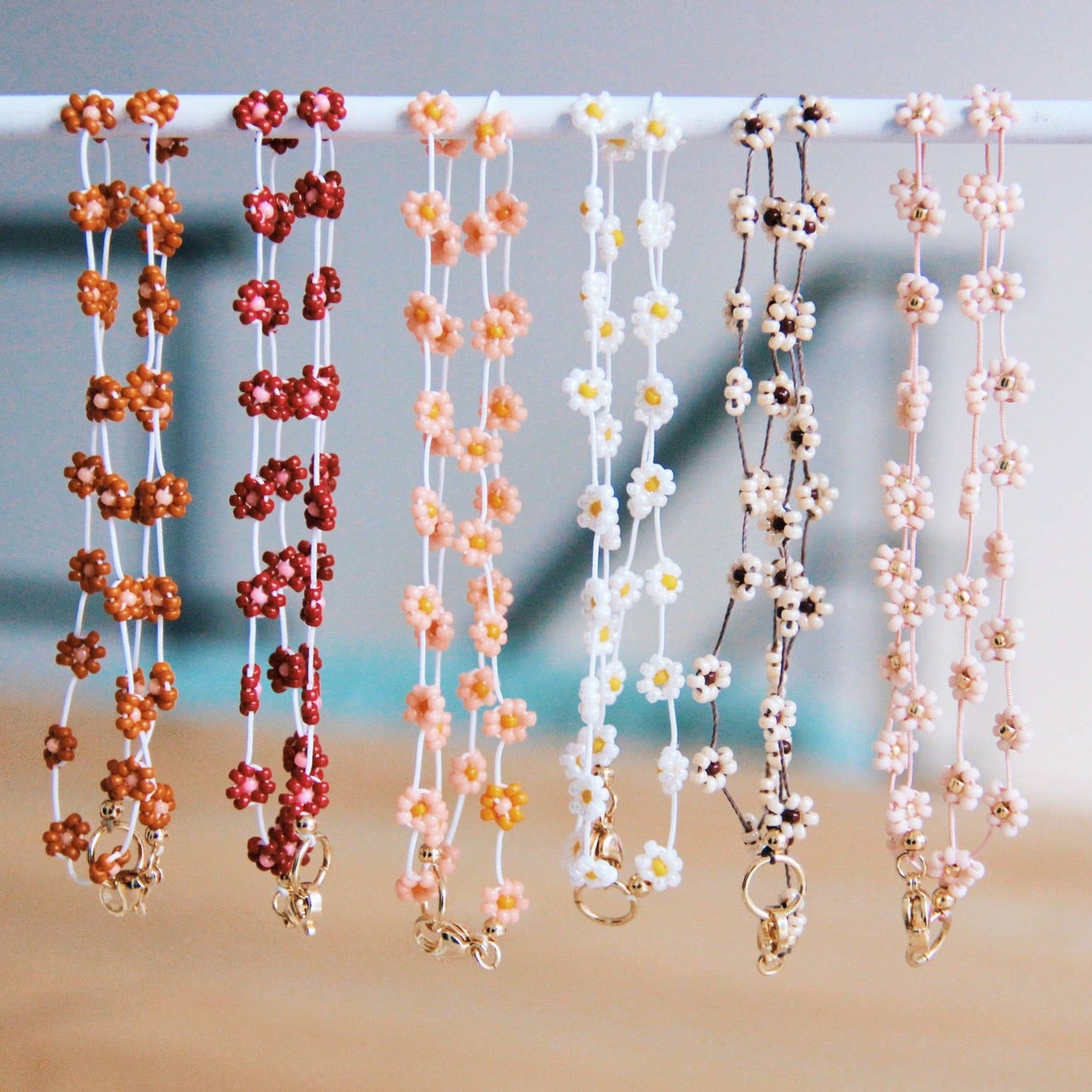 Handgemaakte madeliefjesketting - wit/geel