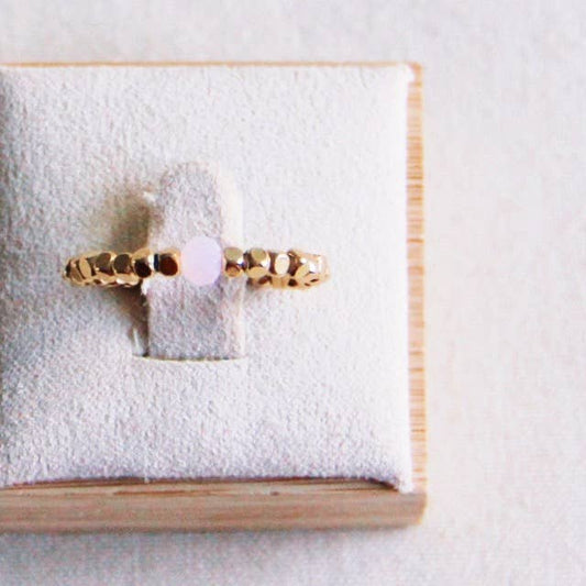 Elastische ring met natuurlijke roze steen