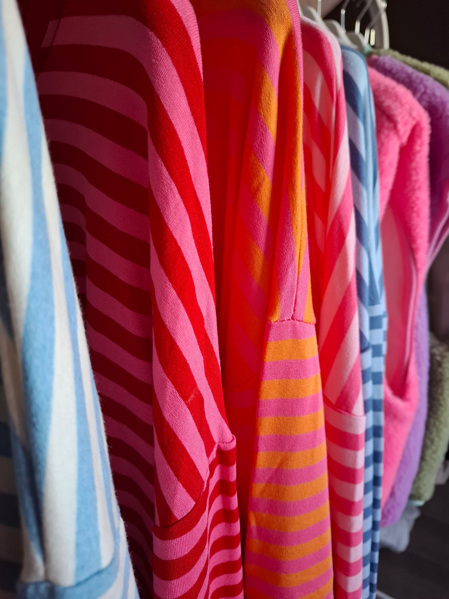 Gestreepte longsleeve roze/oranje